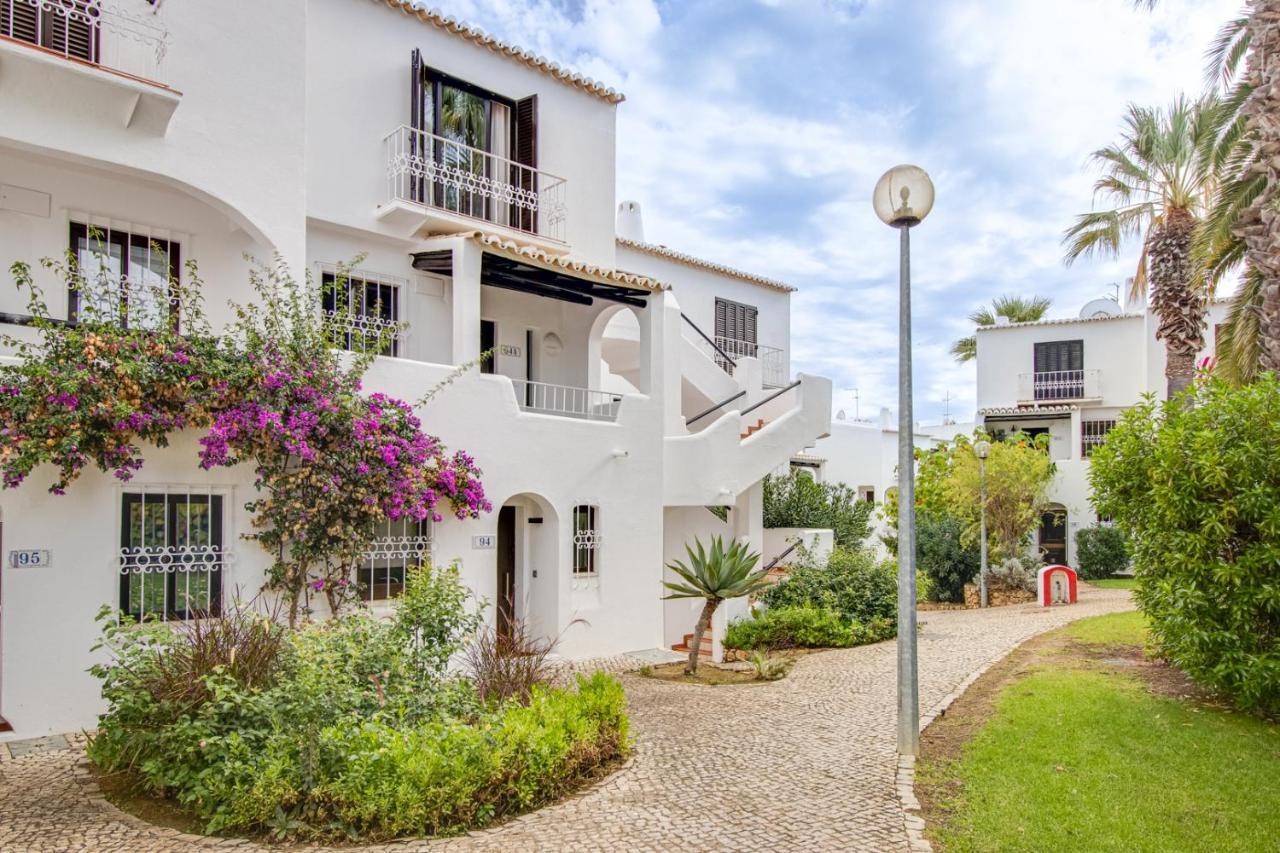 شقة Seaside Retreat With Pool, Ac, And Fast Wi-Fi البوفيرا المظهر الخارجي الصورة