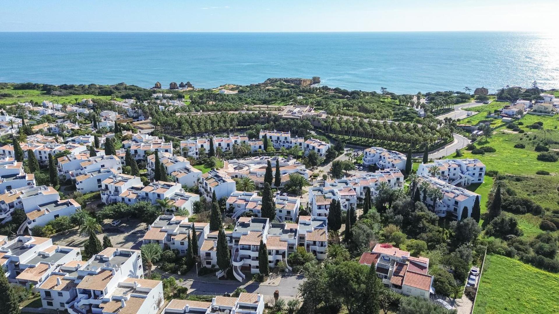 شقة Seaside Retreat With Pool, Ac, And Fast Wi-Fi البوفيرا المظهر الخارجي الصورة