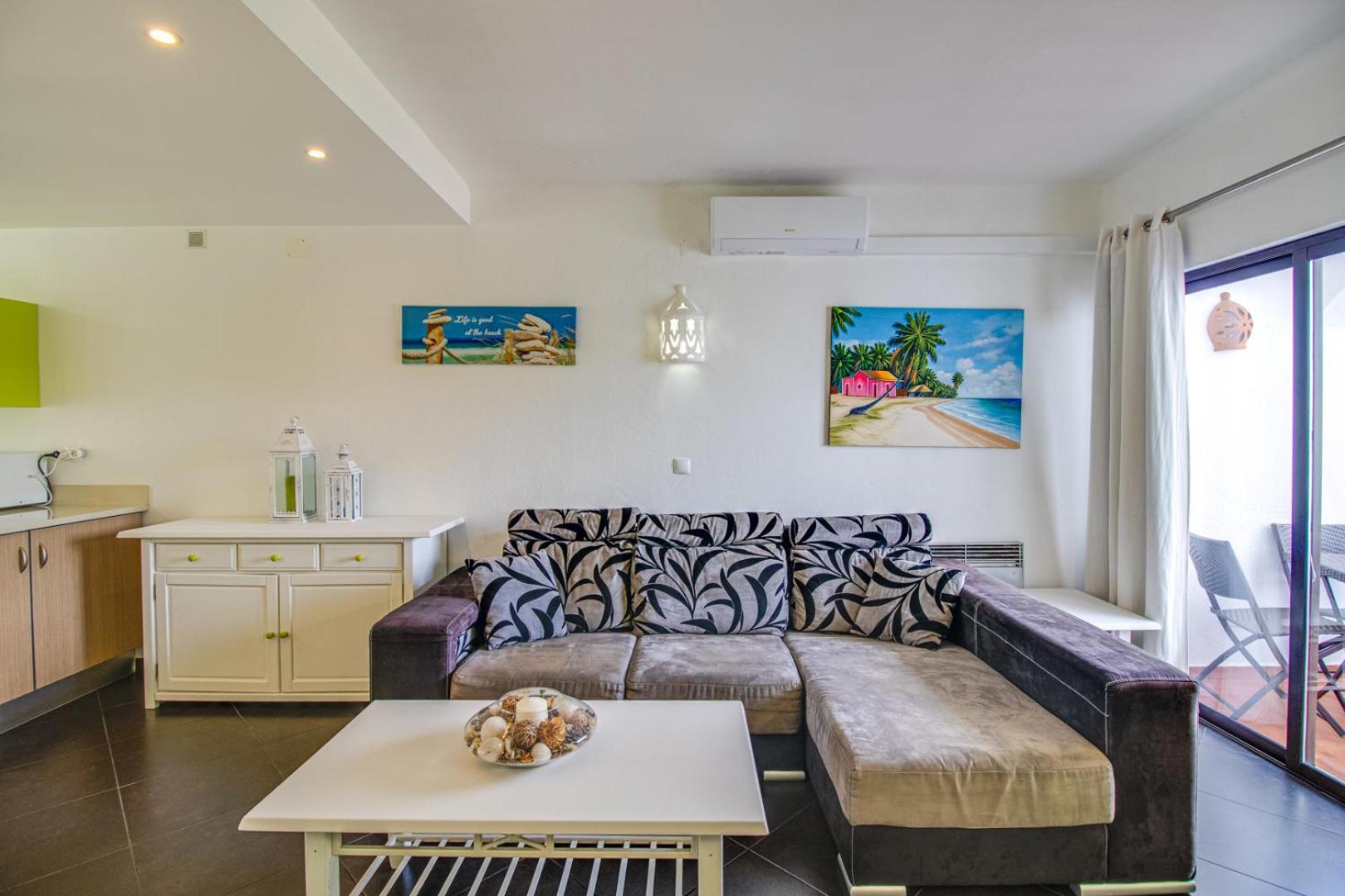 شقة Seaside Retreat With Pool, Ac, And Fast Wi-Fi البوفيرا المظهر الخارجي الصورة